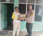 Dukung Ketahanan Pangan, Polsek Tapung Serahkan Bantuan Pupuk Organik Cair