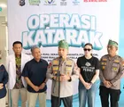 Kolaborasi Kemanusiaan Lintas Sektoral, Polda Riau Bantu 310 Warga ikut Operasi Katarak Gratis