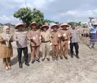 Dukung Ketahanan Pangan Nasional, Polsek Bukit Raya Panen Jagung Kuartal II 