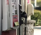 Pertamina pastikan belum ada pembatasan Pertalite mulai Juni 2026. Warga diminta tidak percaya isu liar yang beredar luas.