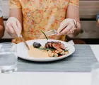 Bukan Sekadar Kebiasaan, Ini 5 Ciri Kepribadian Orang yang Makan Cepat Menurut Psikologi