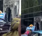 Mobil Listrik Nyelonong Tabrak Gedung di SCBD, Kaca Treasury Tower Pecah Berantakan