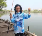 Sensasi Mendapatkan Ikan Bandeng di Kolam  Pemancingan Sumber Rejeki