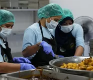 MBG Disebut Bakal Diurus Kantin Sekolah, Mirip Pembagian Makan Siswa di Jepang