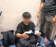 Polda Riau dan Avsec Bandara Gagalkan Penyelundupan 2,2 Kg Sabu di Selangkangan