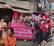 Aliansi Perempuan Indonesia Membawa Panci Turun ke Jalan Meminta Harga Pangan Diturunkan