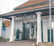 5 Destinasi Wisata Sejarah untuk Mengenal Pahlawan Nasional Perempuan Indonesia