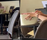 Viral Mahasiswa Bawa Printer ke Coffee Shop di Bali, Kuasai 3 Meja Saat Nugas di Kafe