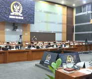Viral Pernyataan Ketua KBIHU Jabar soal Jemaah Haji Lansia, DPR Tegur dan Warganet Soroti Antrean Haji