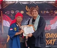 Peduli Seni dan Budaya, Diky Chandra Terima Penghargaan Budaya dari Yayasan Sanca Wulung Galunggung