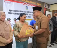 500 Paket Sembako Disalurkan, Wali Kota Tanjungpinang Ucap Terima Kasih Kepada Pemprov Kepri