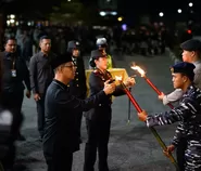 Peringati HUT ke-81 RI, Pemkab dan Polres Karimun Gelar Upacara Taptu dan Pawai Obor