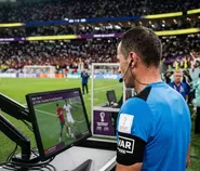 Kapan Video Assistant Referee (VAR) Pertama Kali Digunakan di Piala Dunia?