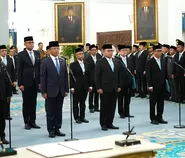 Reshuffle Kabinet Merah Putih ke-7: Prabowo lantik 18 pejabat, Bahlil rangkap dua jabatan