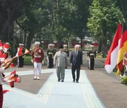 Prabowo Sambut Presiden Jerman Steinmeier dengan 120 Pasukan Berkuda