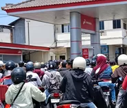 Target Pemulihan BBM Bali Belum Merata, Antrean SPBU Masih Terjadi
