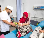 Tinjau RSUD M. Yunus, Gubernur Helmi Hasan Beri Semangat Pasien