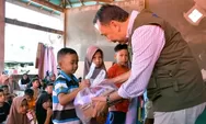 Anak Terdampak Bencana di Agam Terima Bantuan Pakaian Sekolah Lengkap
