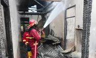 Siang Bolong, Kebakaran Hanguskan Rumah dan Ampera di Padang