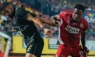 Babak Pertama Memanas! Malut United Hantam Semen Padang FC 2-0