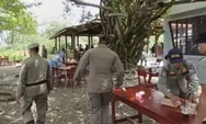 Buka Siang Hari Saat Ramadan, Warung Makan di Padang Ditertibkan Satpol PP
