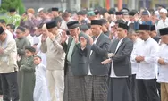 Momen Idul Fitri 2026, Ribuan Warga Salat Id di Kantor Gubernur Sumbar