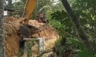 Jembatan Darurat Dibangun, Akses Warga Kurnia Selatan Dharmasraya Kembali Terhubung Setelah Jalan Amblas