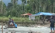Warga Menyeberang Pakai Rakit, Pemkab Padang Pariaman Ajukan Rp40 Miliar Bangun Jembatan Anduriang