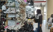 Jelang Tahun Ajaran Baru, Pasar Raya Padang Fase VII Jadi Buruan Warga Cari Perlengkapan Sekolah