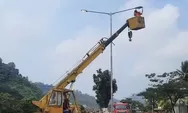 Penerangan Jalan di Padang Terus Dipantau, UPTD PJU Kerahkan Tim Siang dan Malam