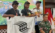 Personel Yanma Polda Sumbar Bripka Randi Raih Dua Juara di Ajang Paralayang Nasional