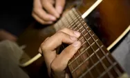 Chord Gitar Lagu ‘Perih’ – Vierra dari Kunci Am : Akukan Bertahan Meski Takkan Mungkin