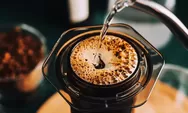 Selain Aroma, Inilah Perbedaan Mendasar antara Espresso dan Americano yang Wajib Kamu Ketahui sebelum Menyeruput!