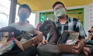 Tahun Ajaran Baru, Ratusan Pelajar Kurang Mampu di Jombang ini Dapat Bantuan Alat Sekolah Gratis Dari Desanya