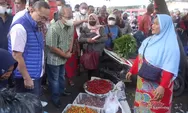 Pantau Pasar Karangayu Semarang, Mendag Zulhas Pastikan Harga Sembako Stabil