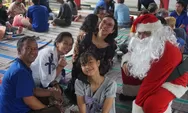 Sambut Natal, Sinterklas Bagikan Kado untuk Pengunjung Napi Lapas Semarang