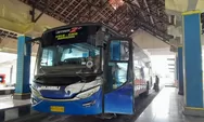 Jasa Tukang Sapu Bus di Terminal Semarang saat Lebaran, Cari Cuan Lewat Sampah Perjalanan