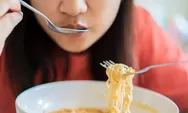 Bahaya Sahur dengan Mie Instan: Apa yang Terjadi pada Tubuh?
