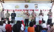 Kakorbinmas Baharkam Polri Tinjau Kegiatan Polisi Pi Ajar di Mimika