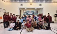 Yayasan Oemah Semoet Kendal Santuni 30 Anak Yatim dan Dhuafa dalam Kegiatan Ramadhan Berbagi di SMA N 1 Cepiring