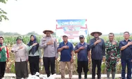 Kapolres Kendal Hadiri Panen Raya Jagung, Hasil Panen Dikirim ke Bulog