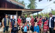 PMI Aceh Timur Bersihkan Balai Pengajian, Salurkan Bantuan Tandon Air dan Tas Sekolah