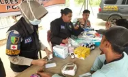 Tahap Pemulihan Pasca Bencana, Polres Aceh Timur Gelar Bakti Kesehatan Pengobatan Gratis di Desa Tanjung Ara