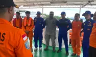 Basarnas - Polairud Polda Maluku Cari Nelayan Hilang di Perairan Ouw