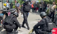 Warga Batam Heboh Rocket Parachute Flares Jatuh dan Meledak, Tim Jibom Langsung Bergerak