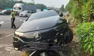 Mobil Listrik Mercedes-Benz Kecelakaan Parah di Tol JORR, Sopir Ngaku Setir Ditarik