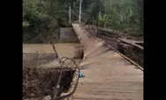 Jembatan Gantung Ambruk Tiga Pejalan Kaki Jatuh ke Sungai