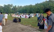 Ratusan Warga Bontomarannu Khusyuk Salat Idulfitri Di Lapangan Desa