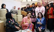 Dekranasda Bulukumba Tampilkan Tenun Kajang Dan Bira Di HUT Dekranas 2026