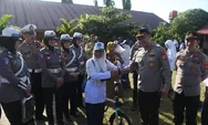 Hari Pertama Sekolah Di Bulukumba Berkesan, Kapolres Bagikan Sarapan Hingga Hadiah Sepeda Untuk Siswa